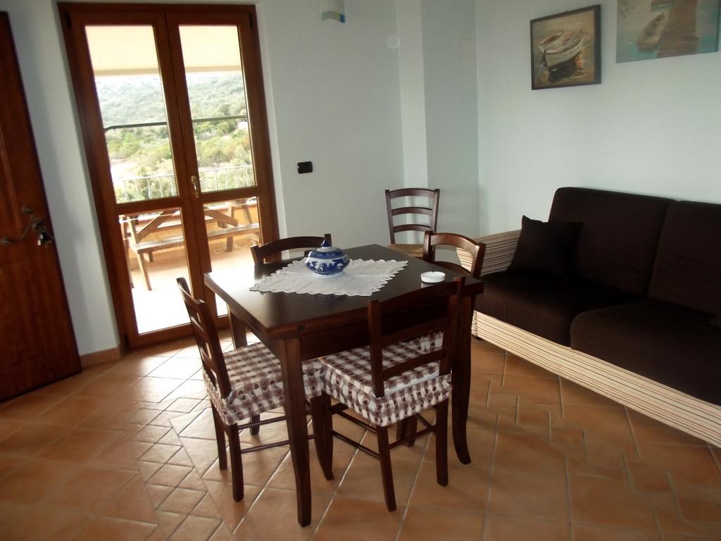 Casa Elena Lägenhet Cala Gonone Rum bild