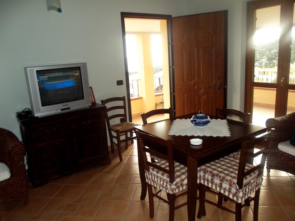 Casa Elena Lägenhet Cala Gonone Rum bild