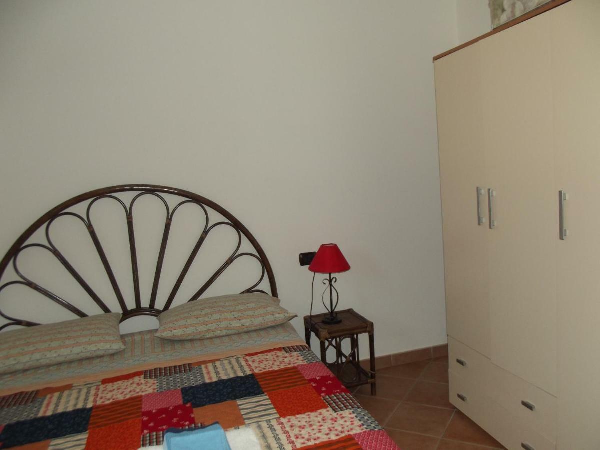 Casa Elena Lägenhet Cala Gonone Exteriör bild