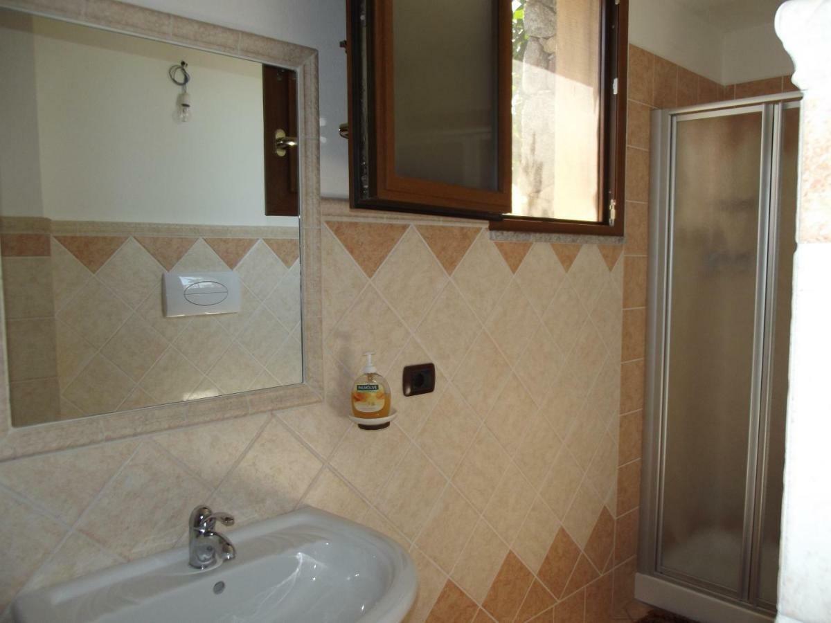 Casa Elena Lägenhet Cala Gonone Exteriör bild