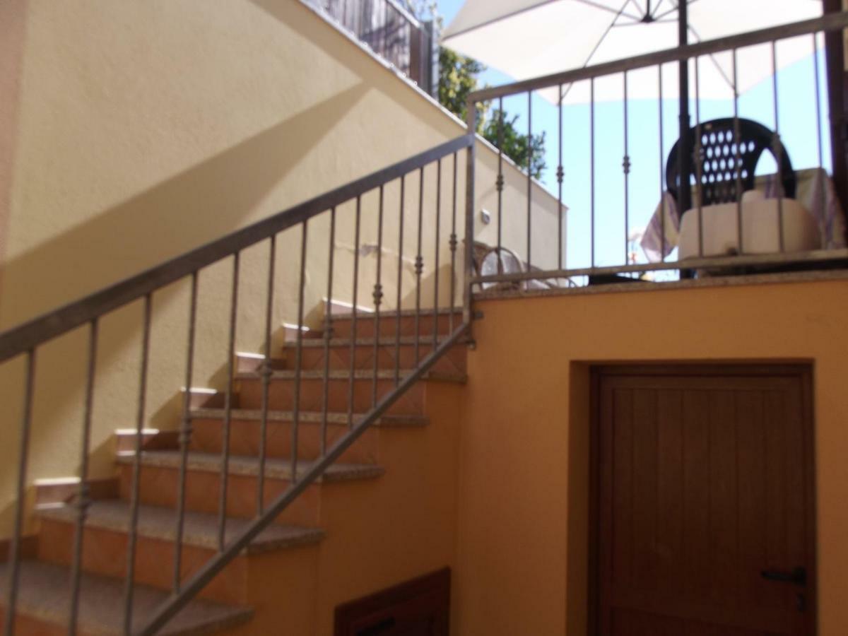 Casa Elena Lägenhet Cala Gonone Exteriör bild